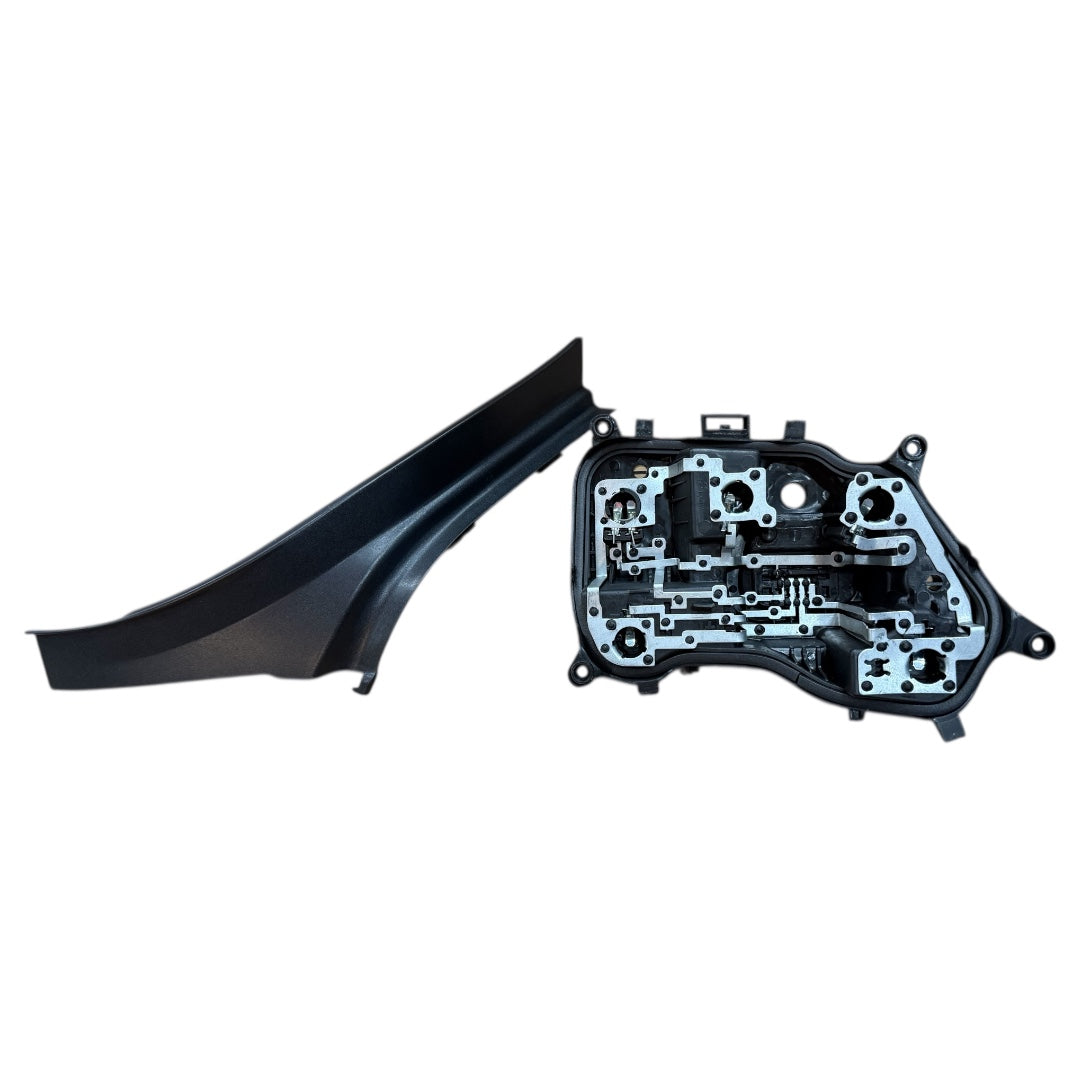 Foco Trasero Izquierdo para Peugeot 301 (2017–2023) – Con Circuito Eléctrico